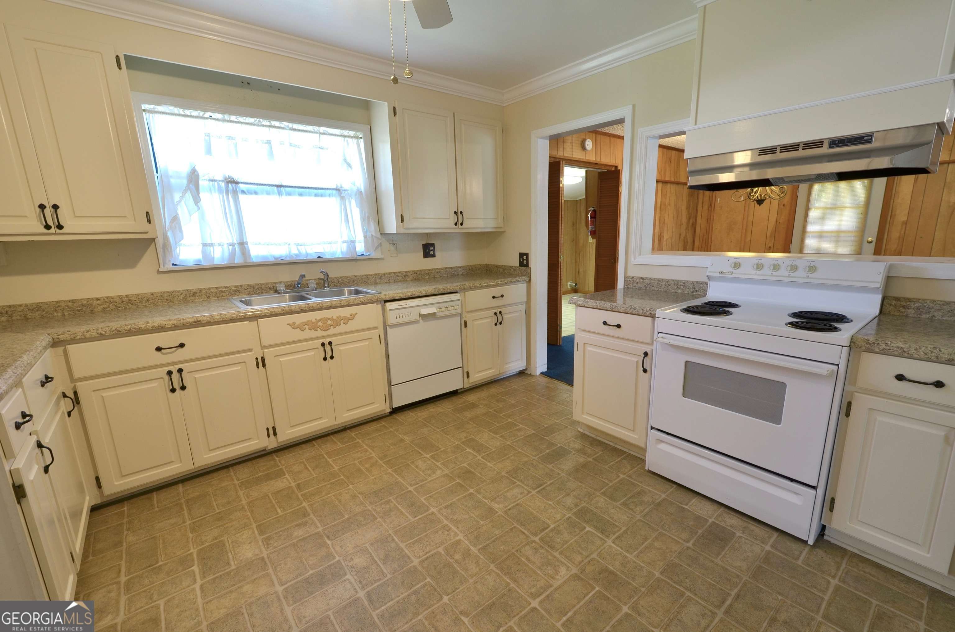 Eastman, GA 31023,918 7th AVE
