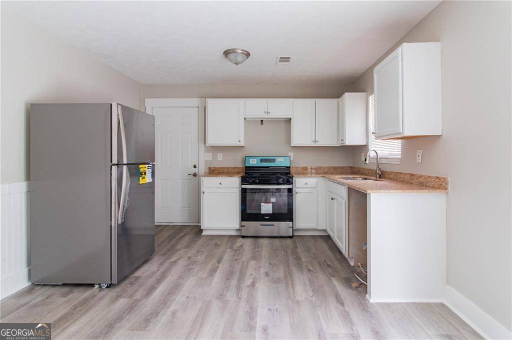 Loganville, GA 30052,2172 Red Rose LN