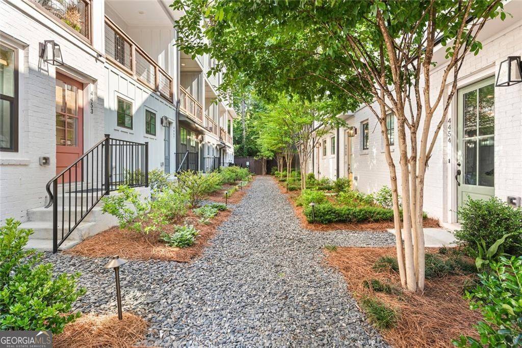 Atlanta, GA 30342,4462 Dandelion LN