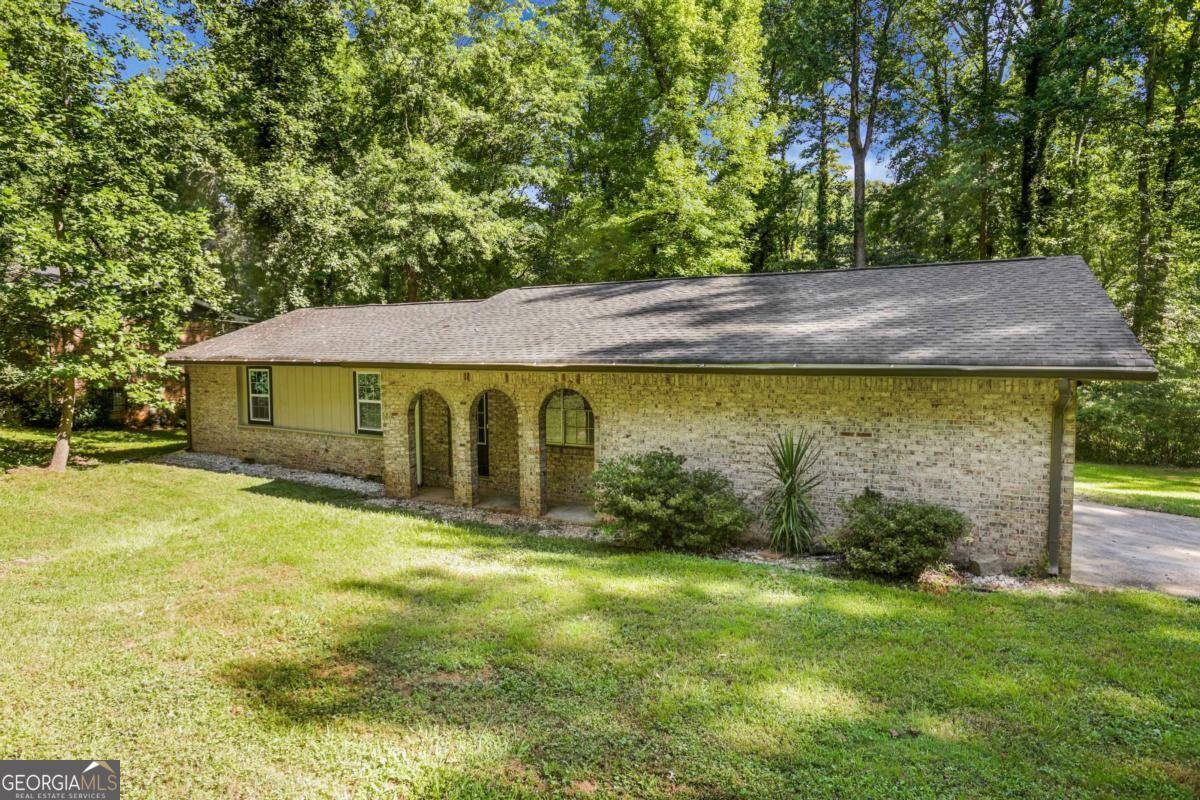 Stone Mountain, GA 30087,5826 SIMONE DR