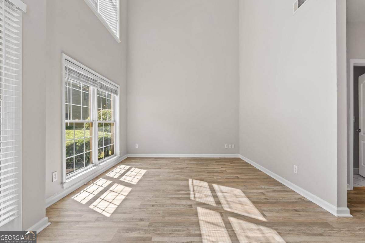 Suwanee, GA 30024,2878 Calhoun SQ