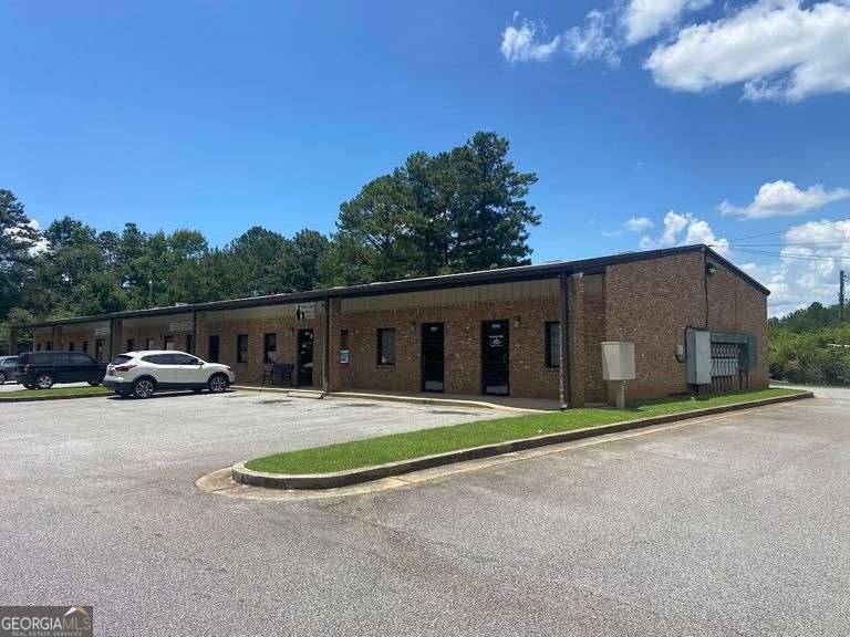 Barnesville, GA 30204,640 Atlanta ST