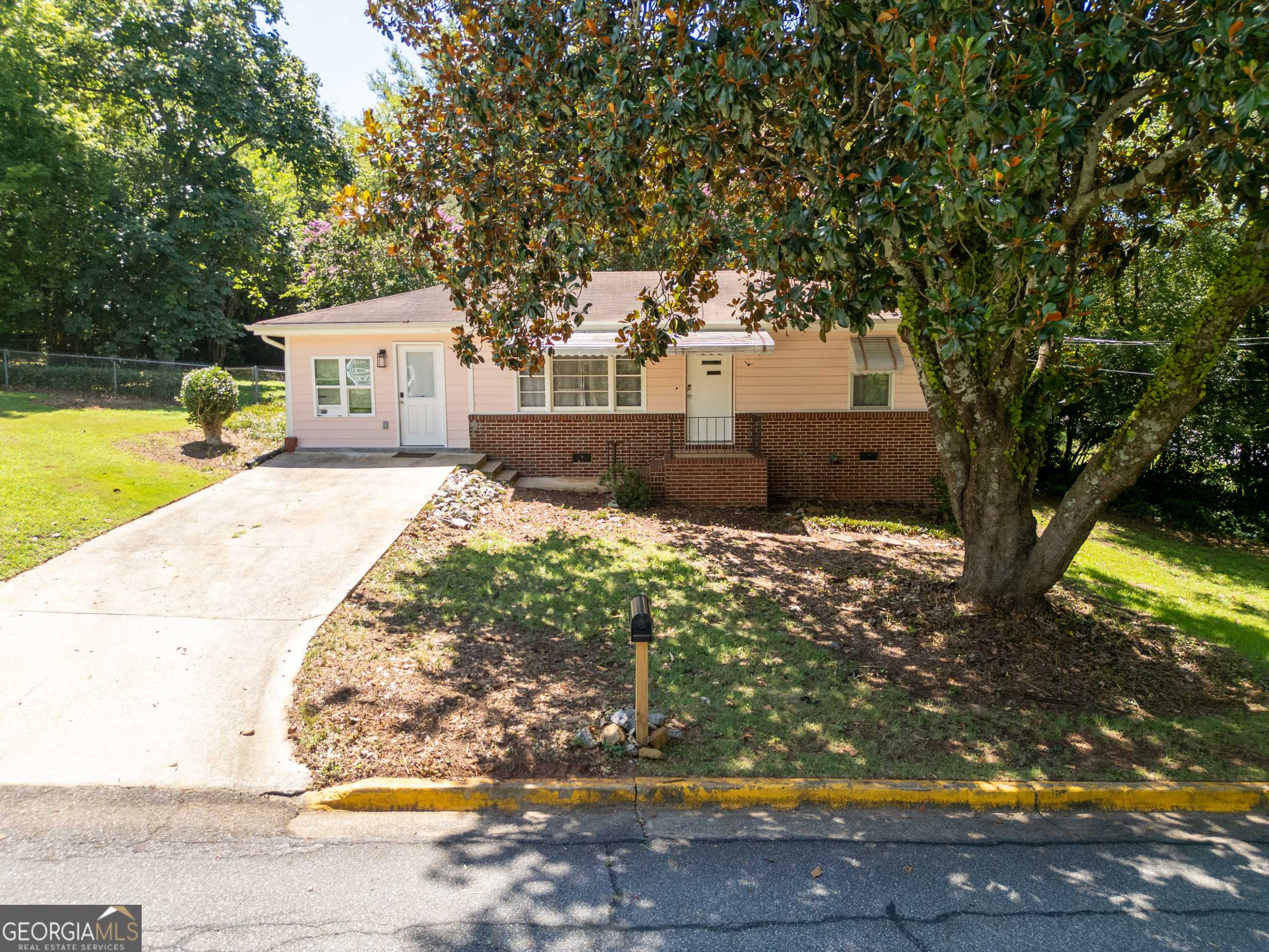Athens, GA 30601,595 S Poplar ST
