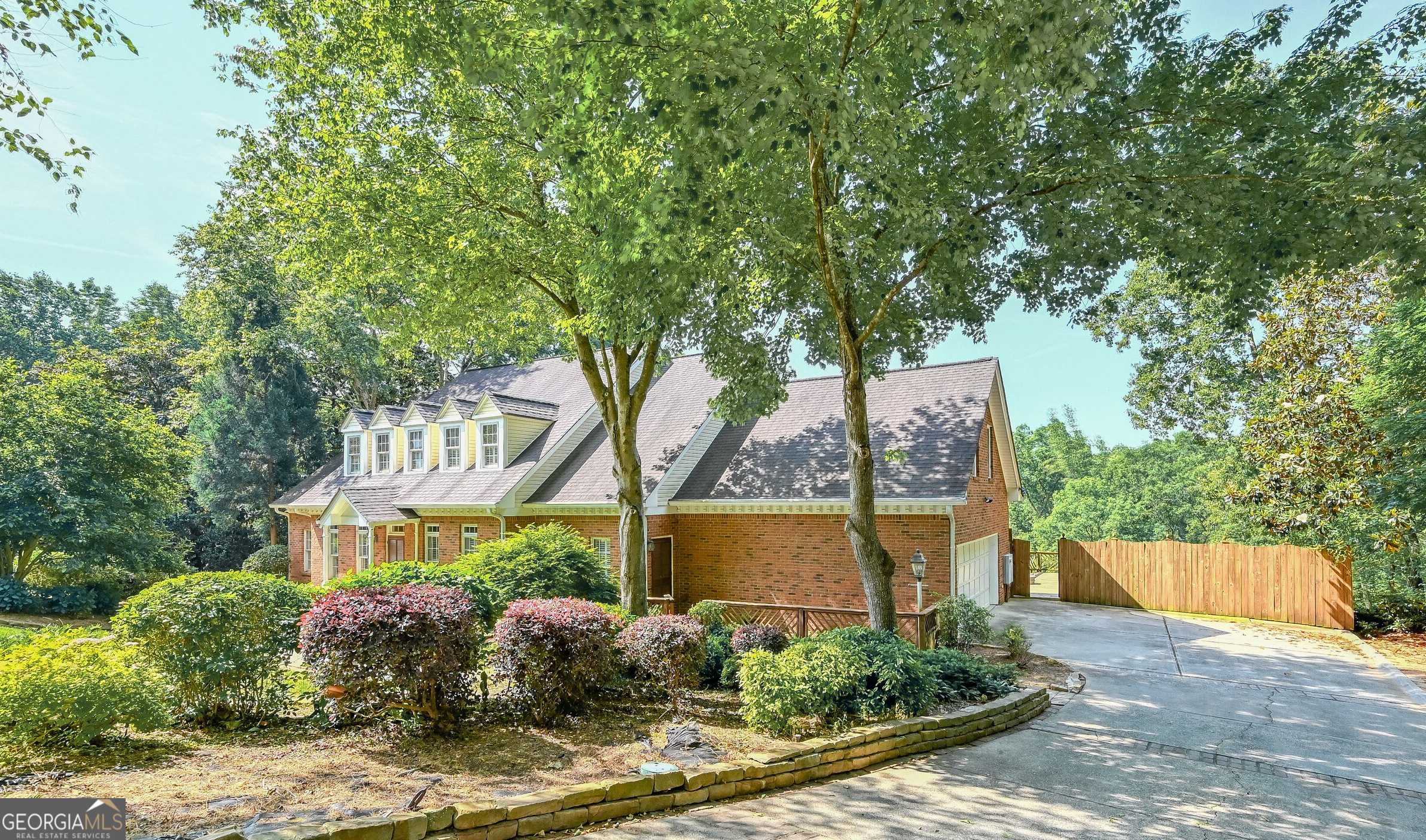 Lilburn, GA 30047,4070 Runnymede DR SW