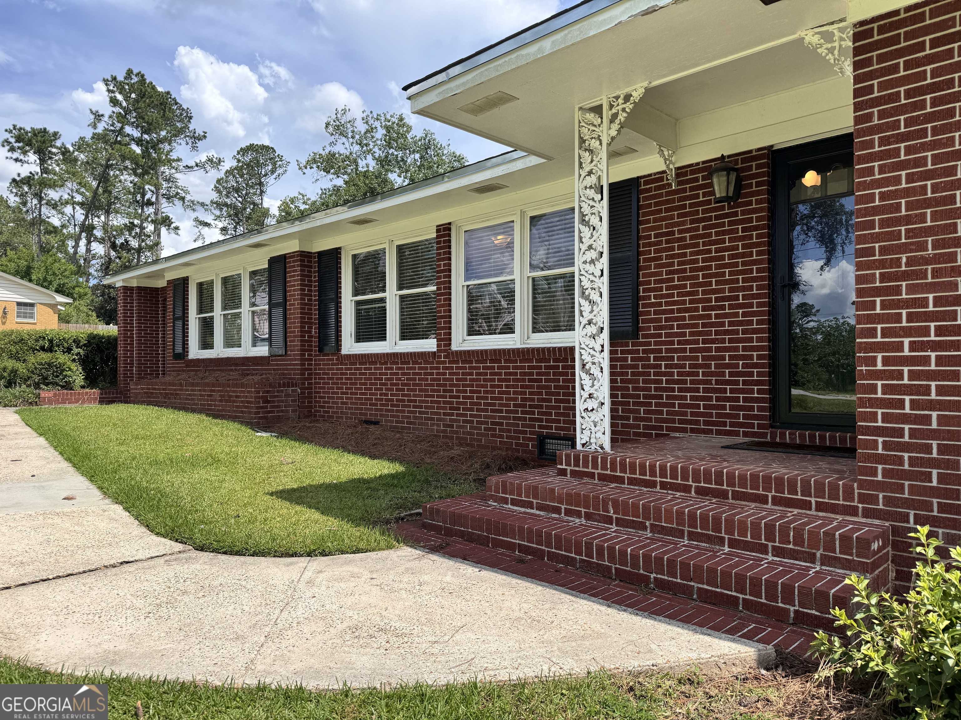 Valdosta, GA 31602,1201 Lakeview Drive