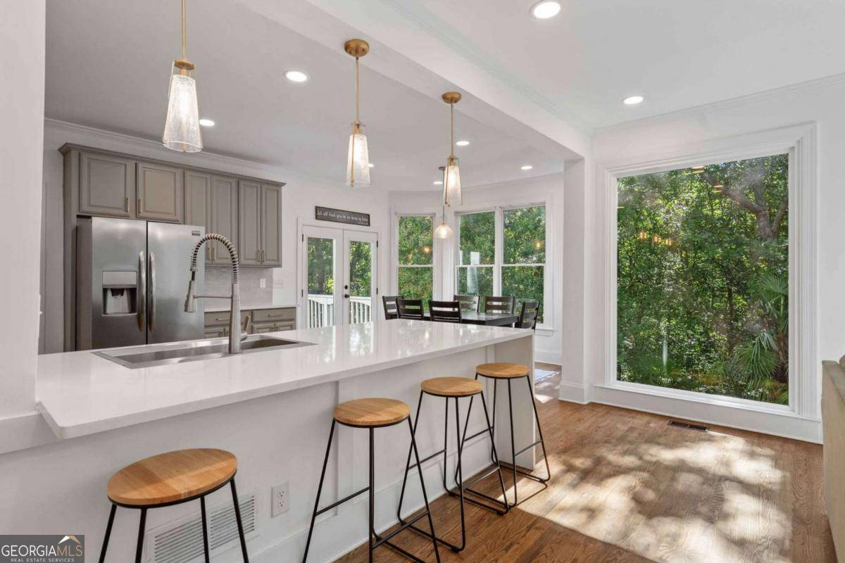 Alpharetta, GA 30005,6314 Clearview CT