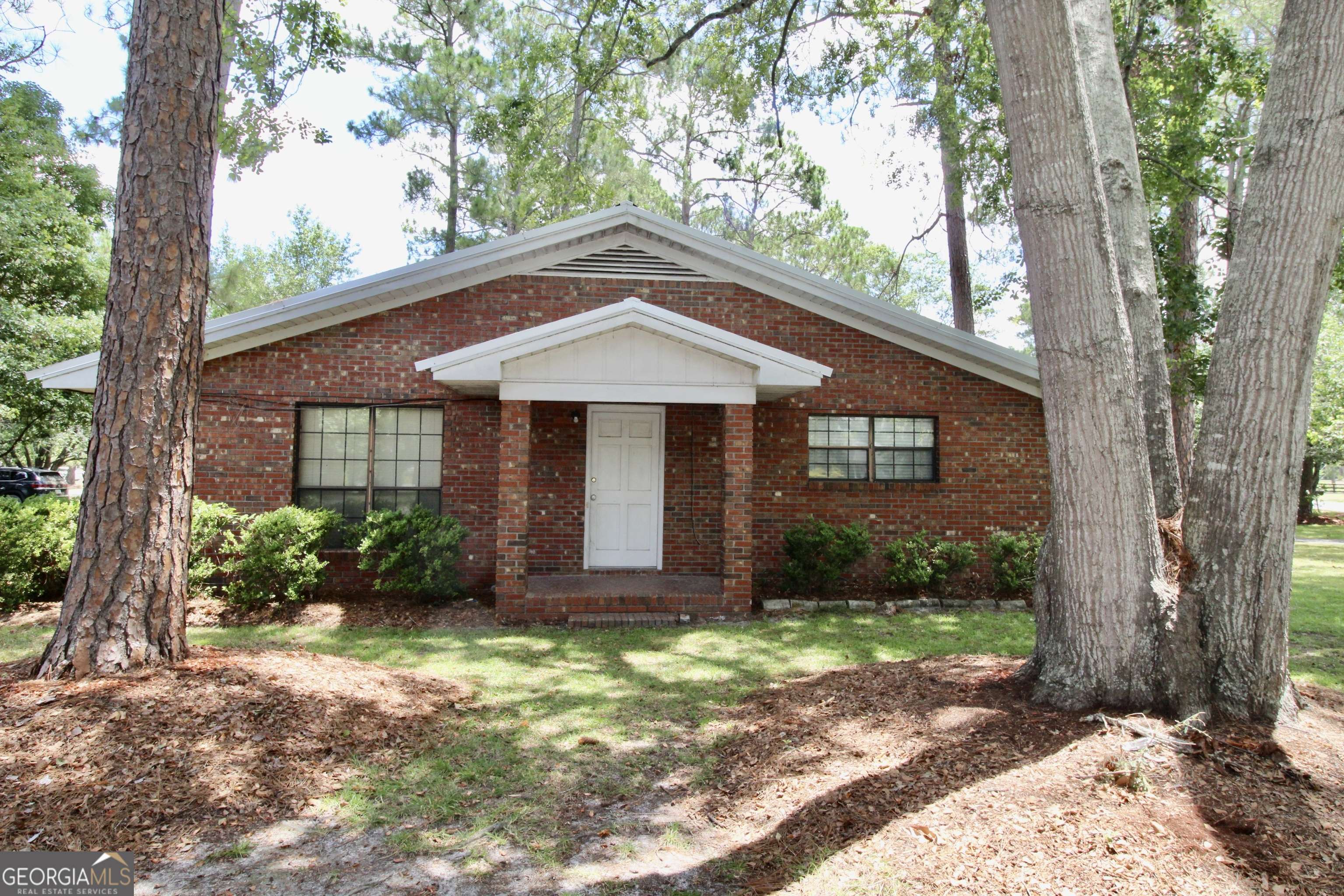 Hahira, GA 31632,601 E Stanfill ST