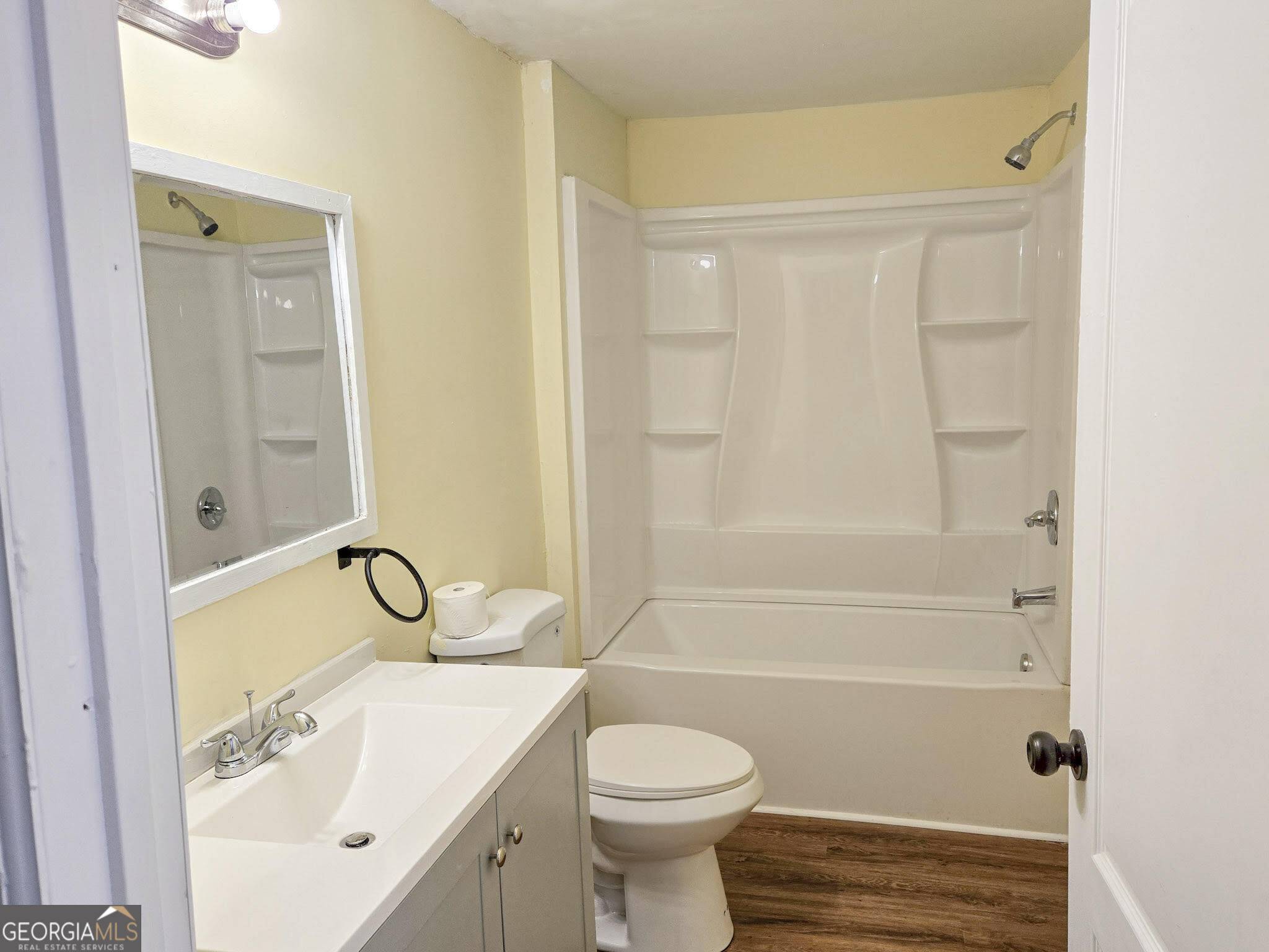 Macon, GA 31204,3846 Log Cabin DR