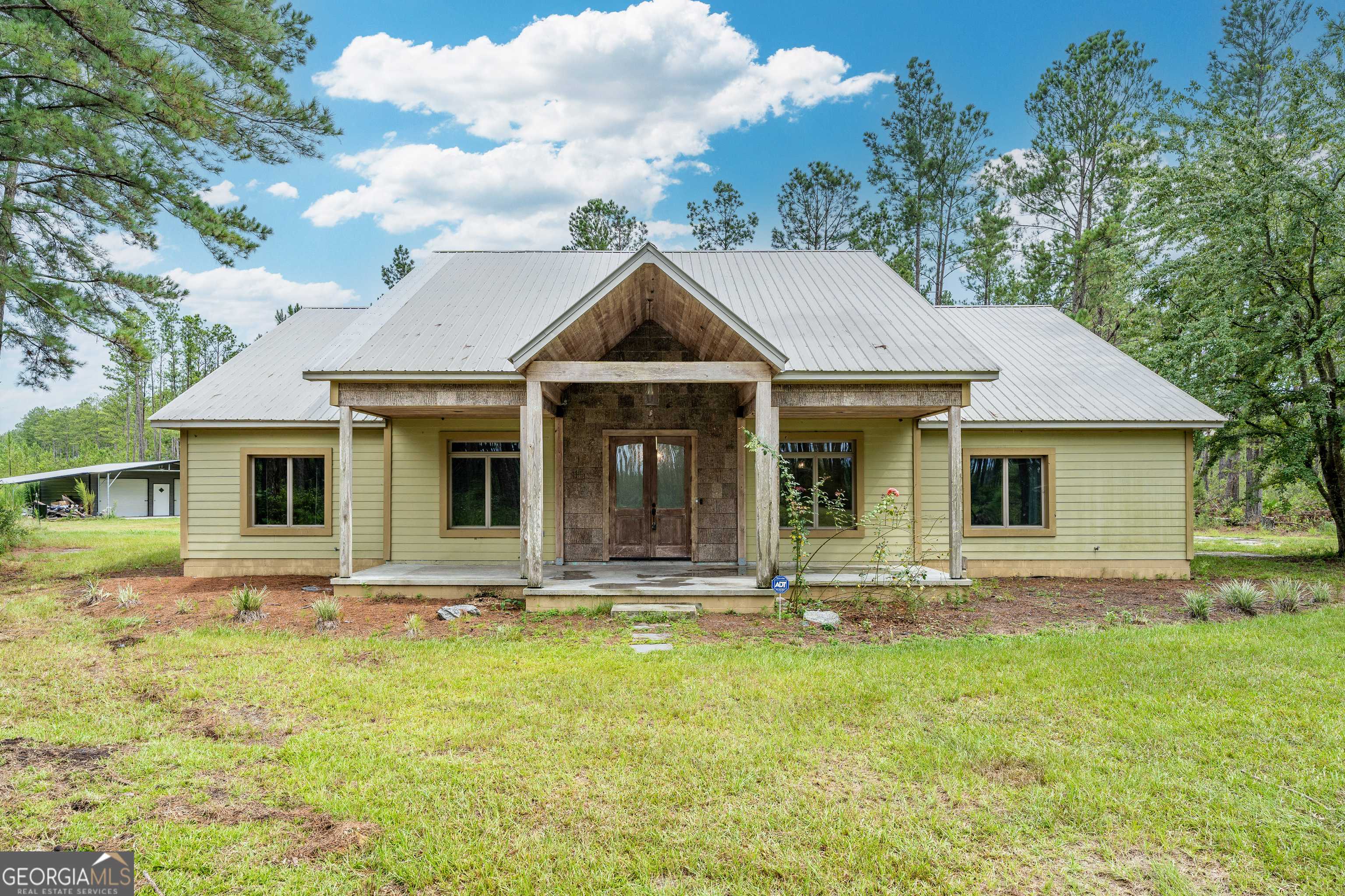 Millwood, GA 31552,6689 Thorn Bird RD