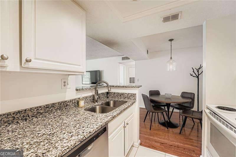 Atlanta, GA 30342,4109 Chastain Park CT NE