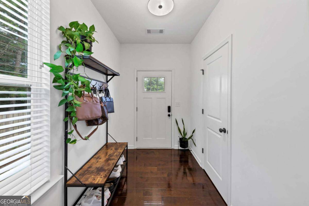 Atlanta, GA 30331,852 Venture WAY