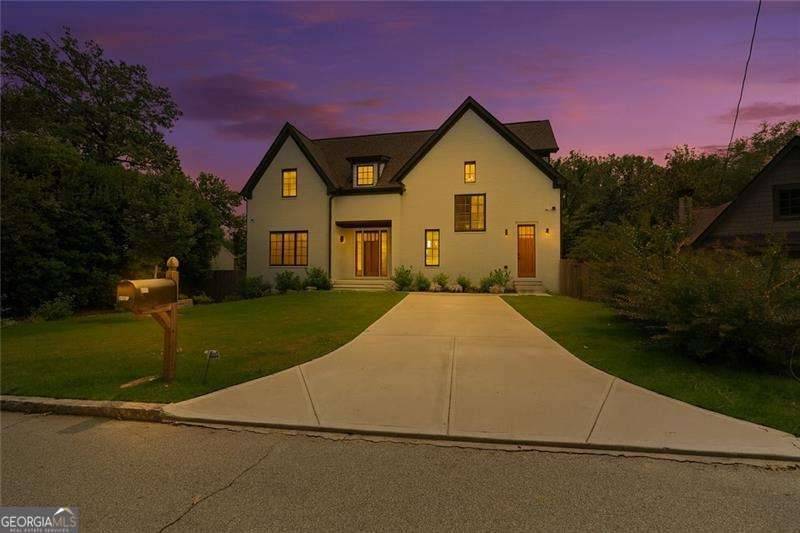 Atlanta, GA 30305,2071 Fairhaven CIR NE