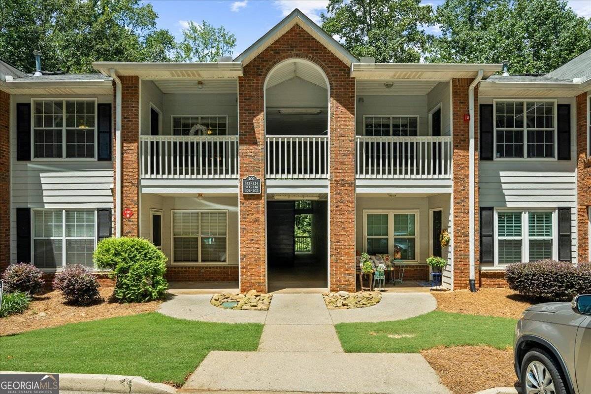 Roswell, GA 30076,123 Streamside DR