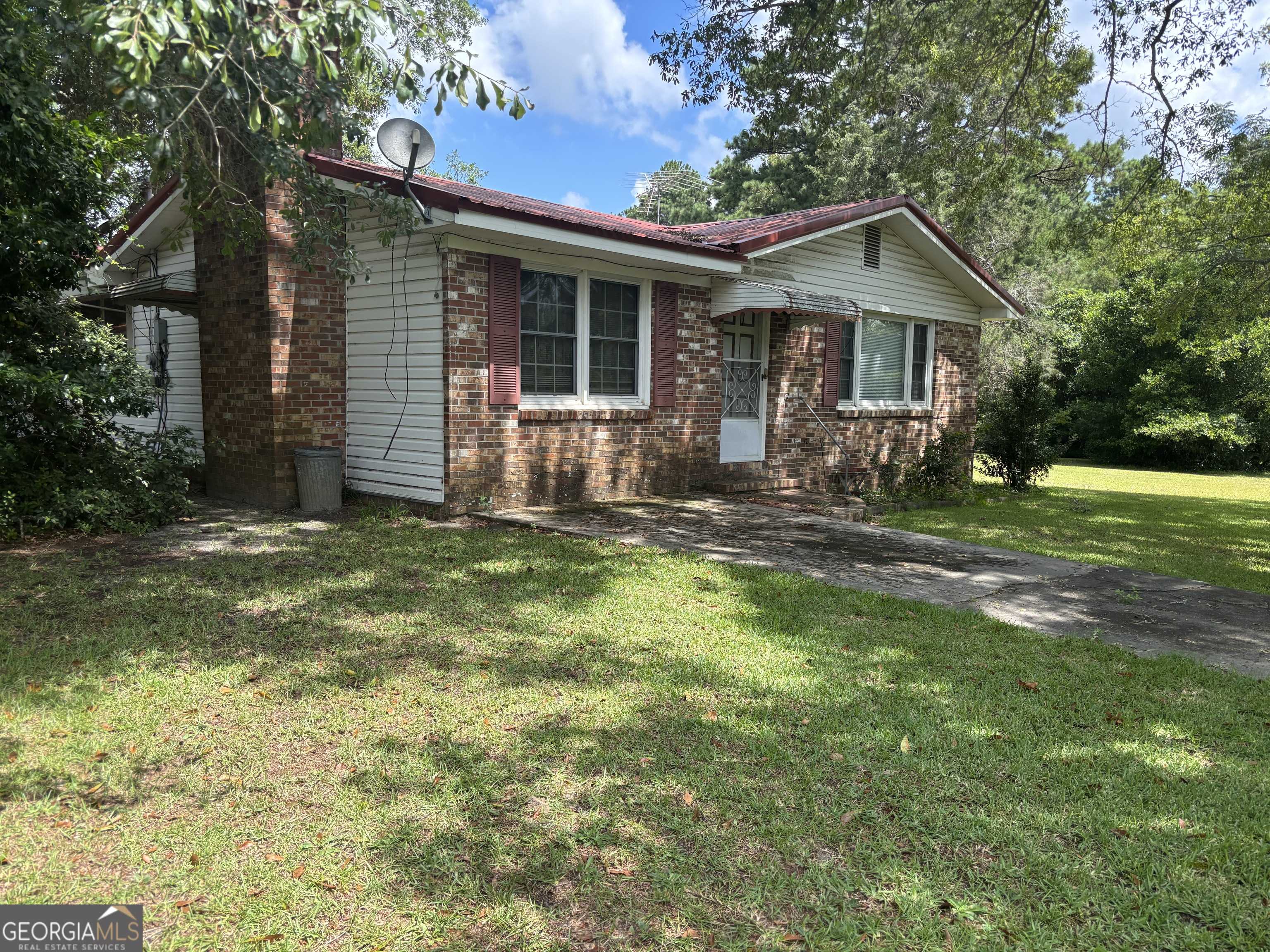 Cochran, GA 31014,105 Larryton Drive RD