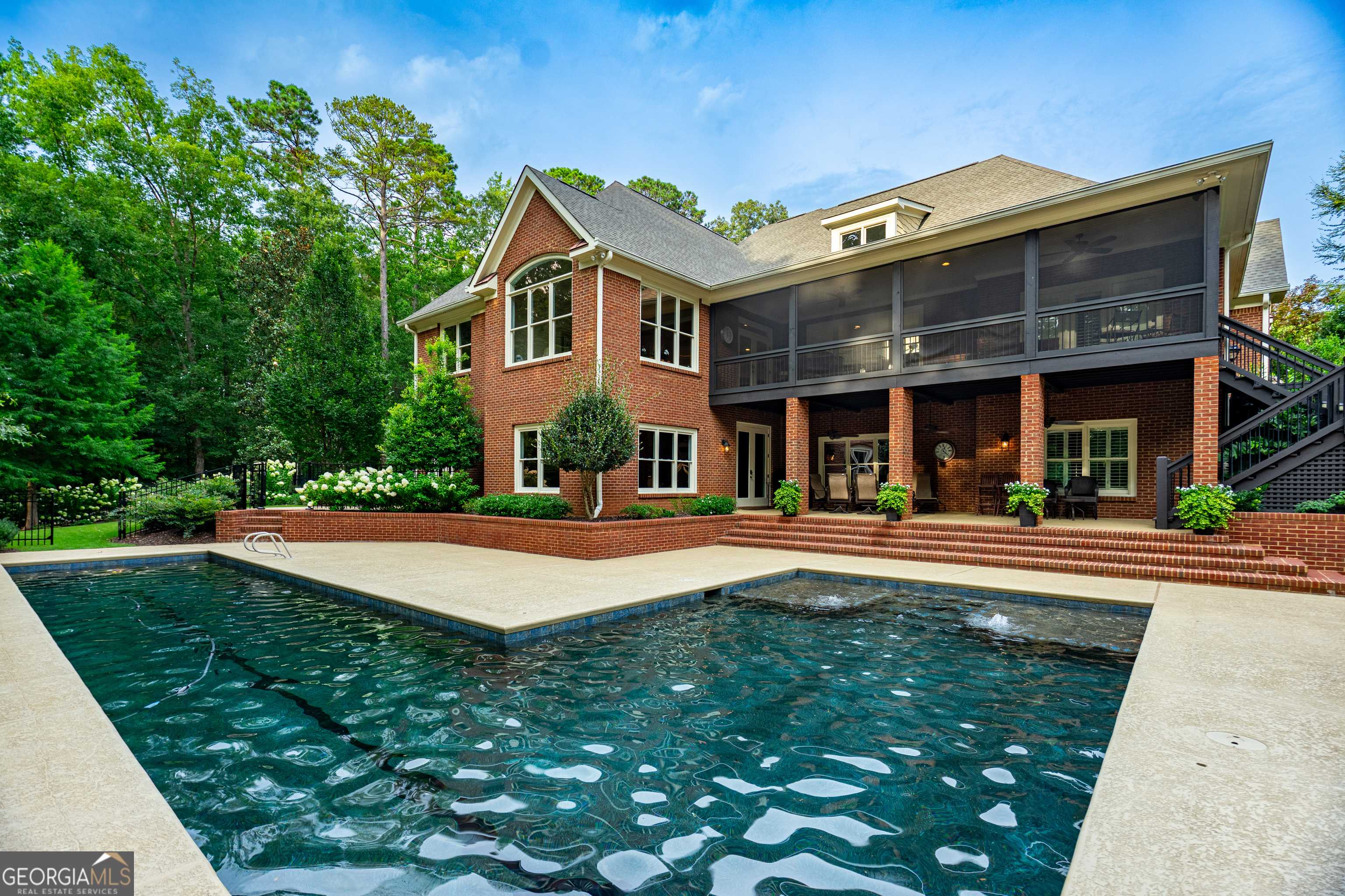 Lagrange, GA 30240,100 Lakeshore Pointe