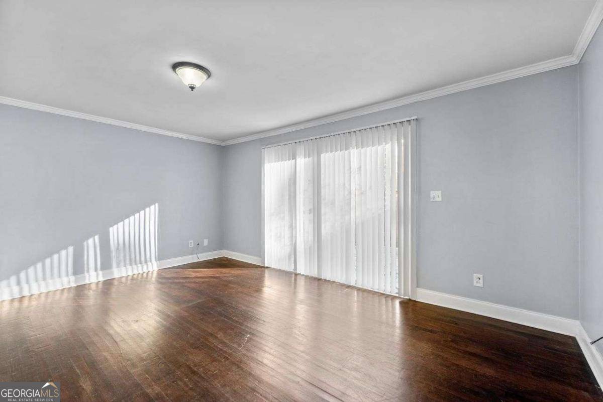 Atlanta, GA 30342,5667 KINGSPORT DR