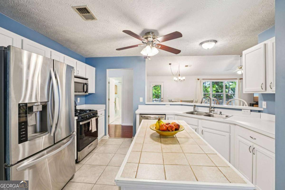 Acworth, GA 30101,4947 Lake Park LN