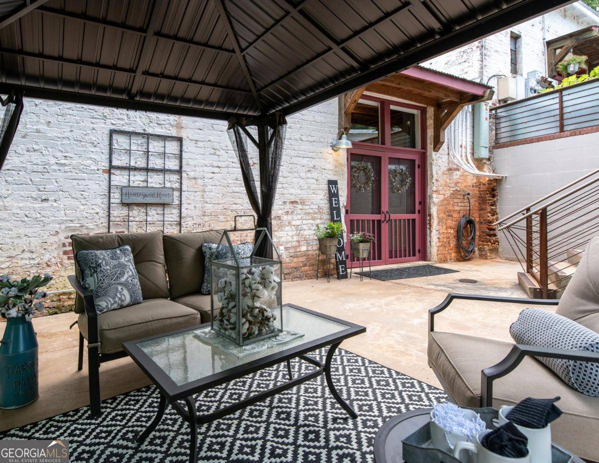 Athens, GA 30605,585 White CIR #402