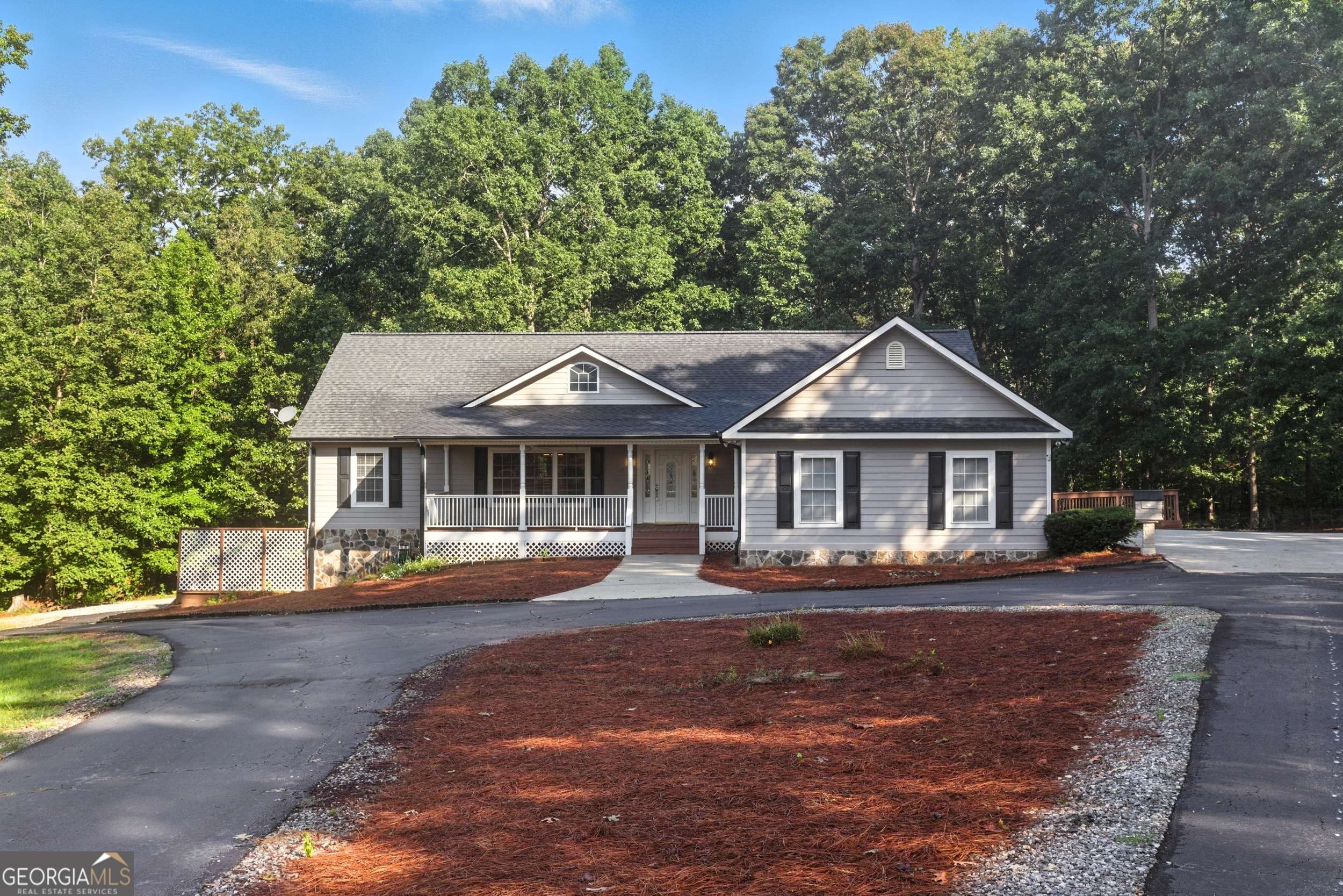 Mount Airy, GA 30563,741 Joe Smith RD