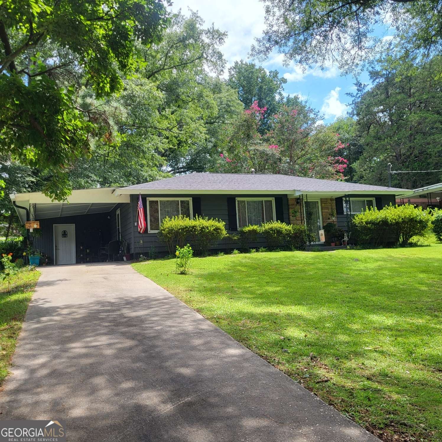 Lanett, AL 36863,909 N 13th ST