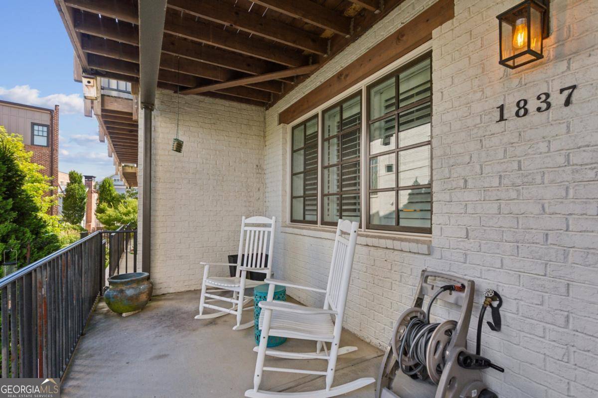 Atlanta, GA 30318,1837 Brooks DR