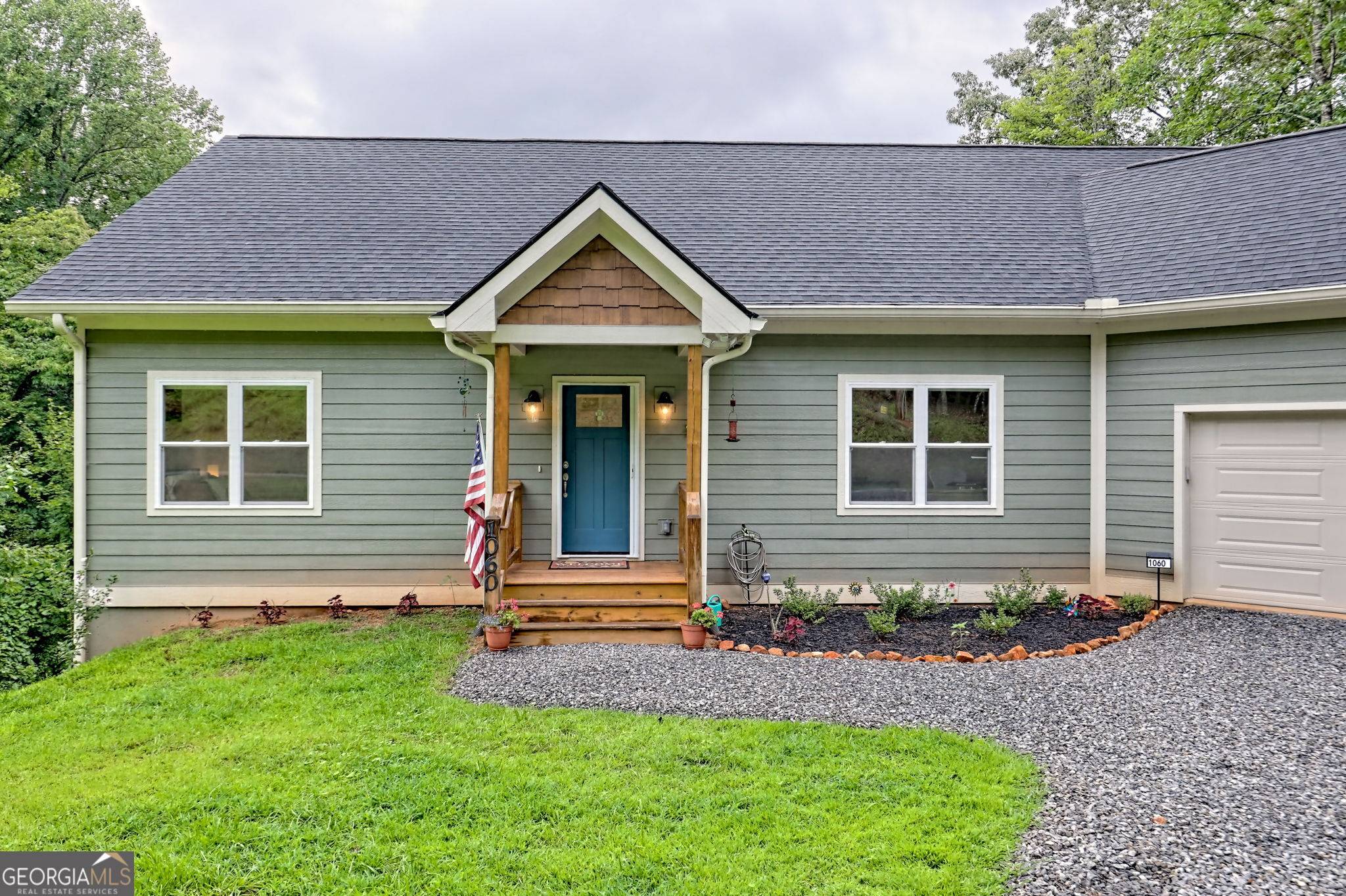 Hayesville, NC 28904,1060 Chatuge Village CIR