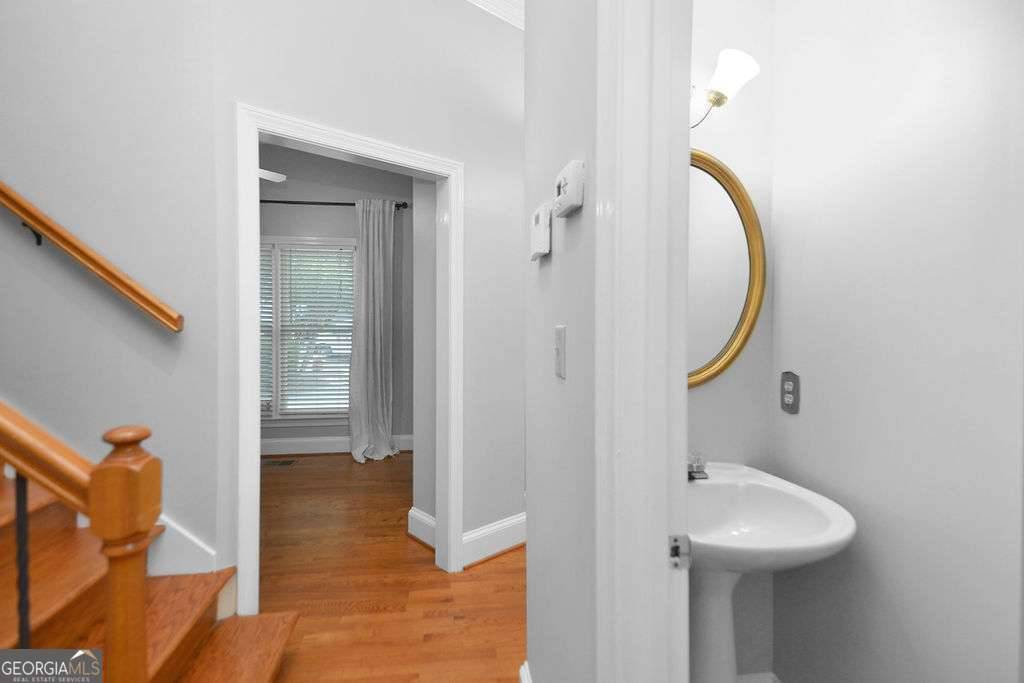 Atlanta, GA 30324,534 Allen RD NE