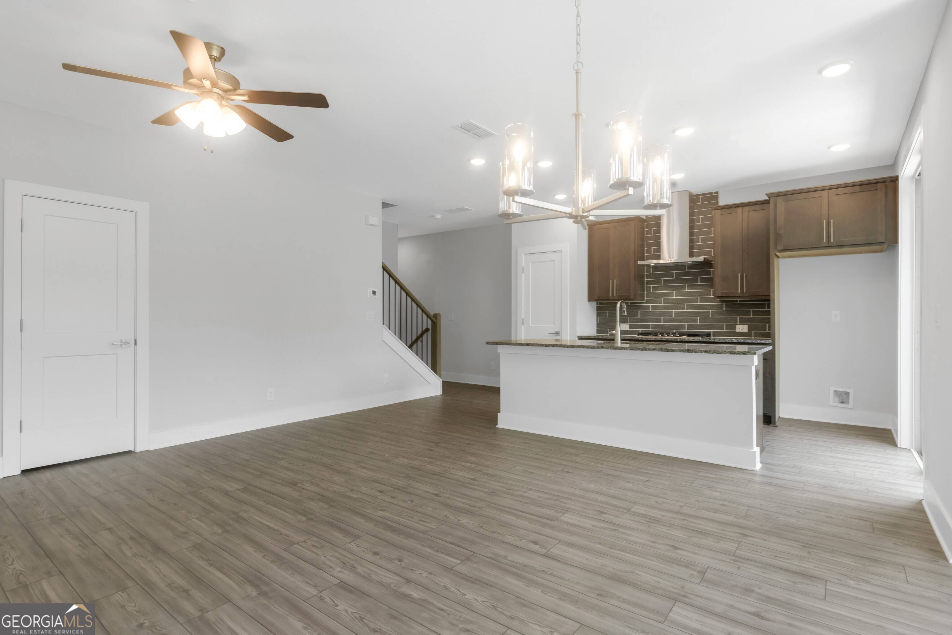 Suwanee, GA 30024,921 Echo Park DR