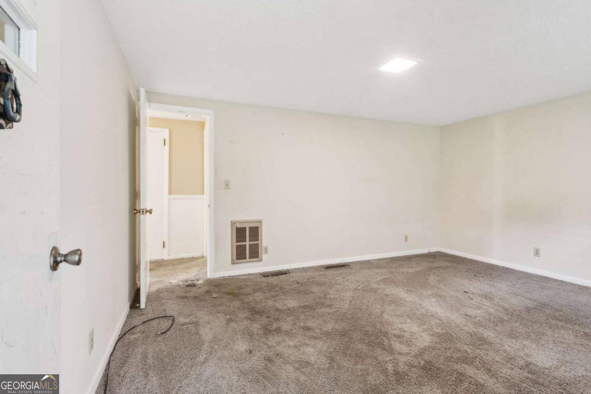 Lawrenceville, GA 30043,81 Russell RD