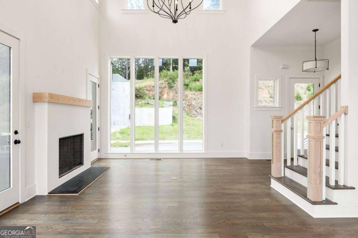 Chattahoochee Hills, GA 30268,1210 Lupo LOOP