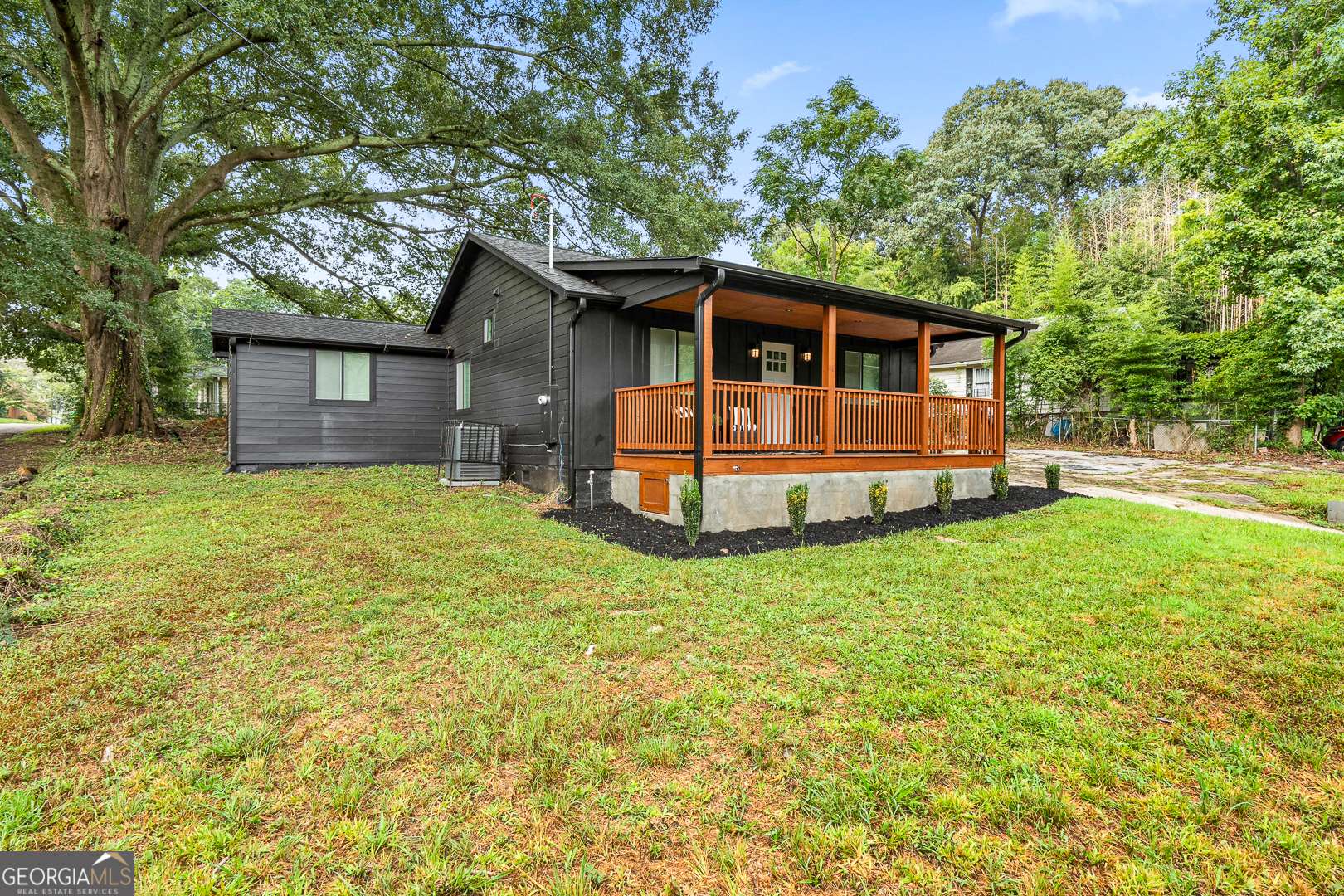 Atlanta, GA 30316,1111 Hillcrest DR SE