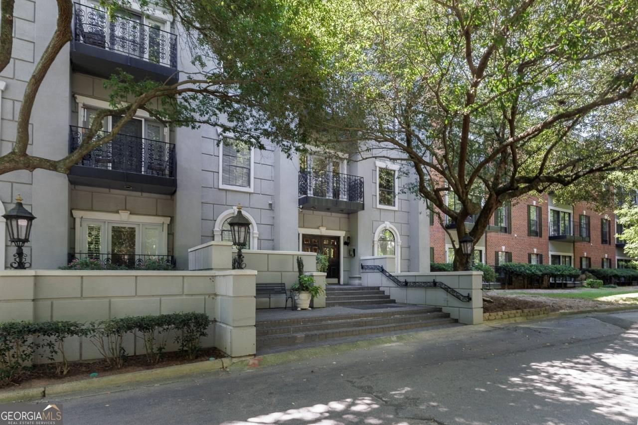 Atlanta, GA 30324,3071 Lenox RD NE #16