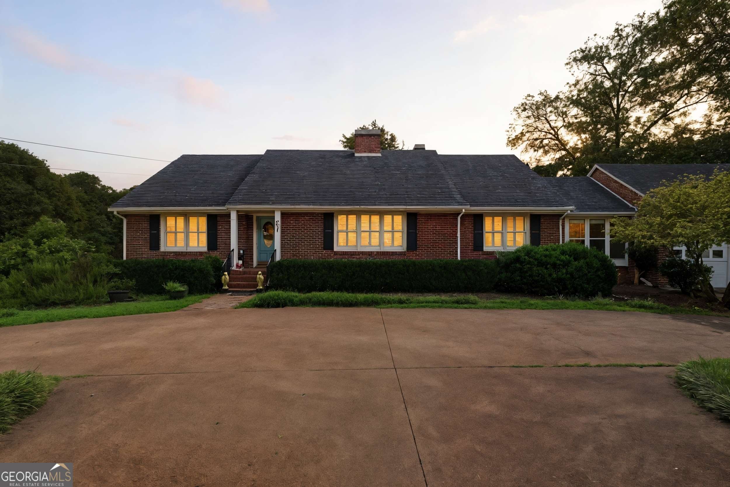 Carnesville, GA 30521,983 Lavonia RD