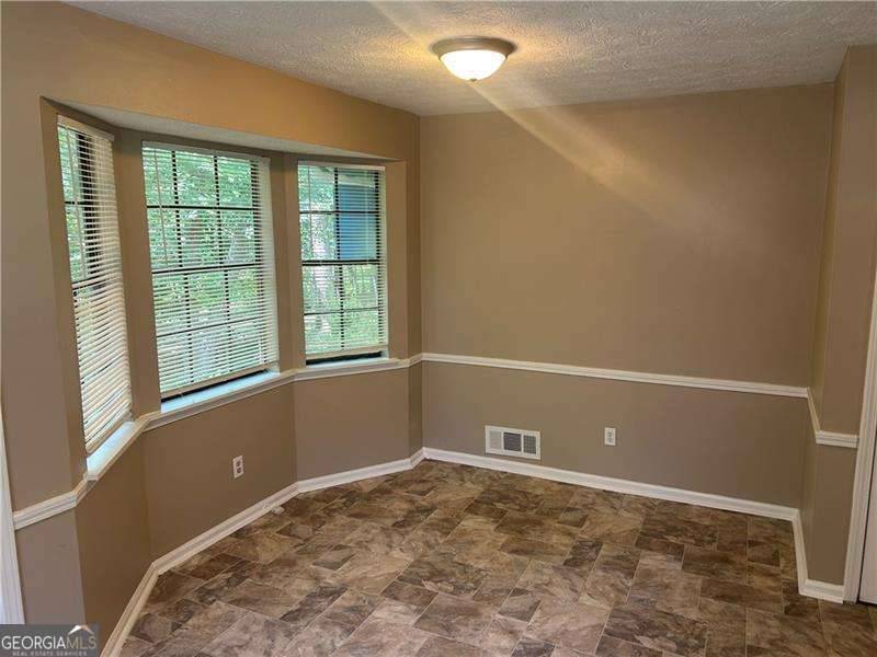 Snellville, GA 30039,3932 Ferncliff RD