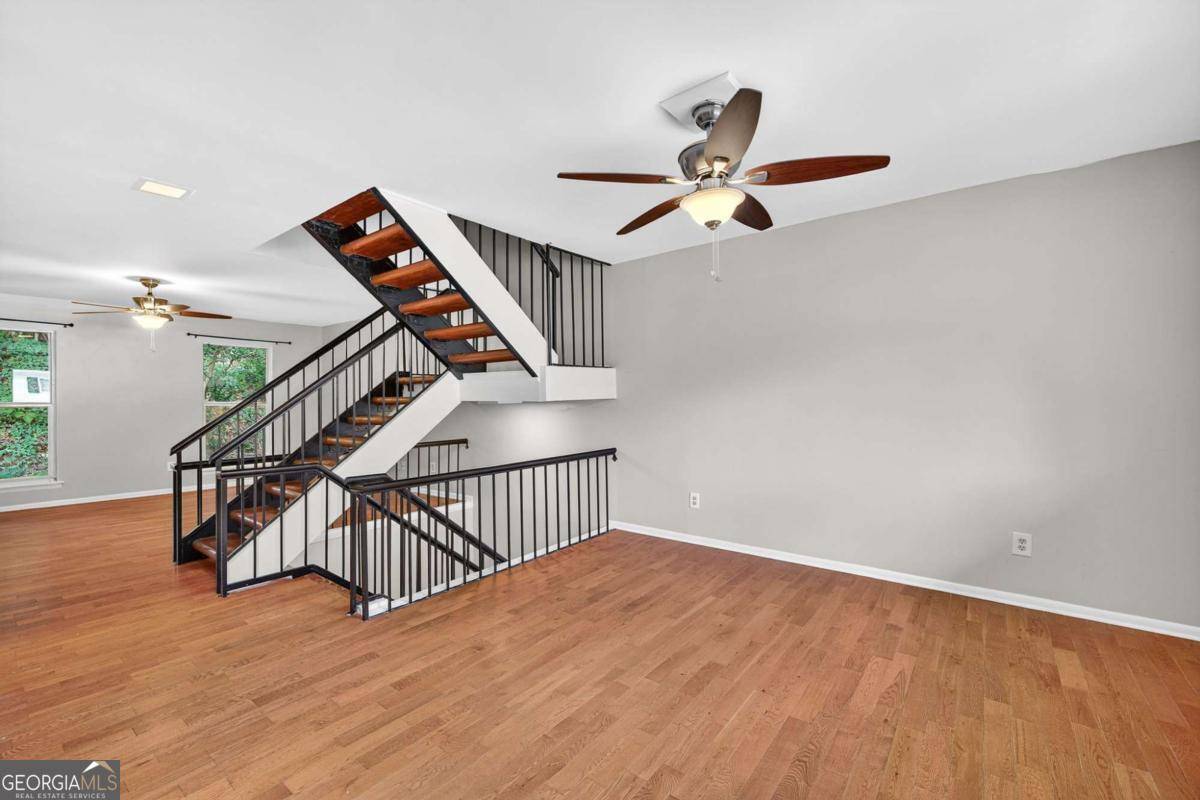 Atlanta, GA 30328,7321 Cardigan CIR