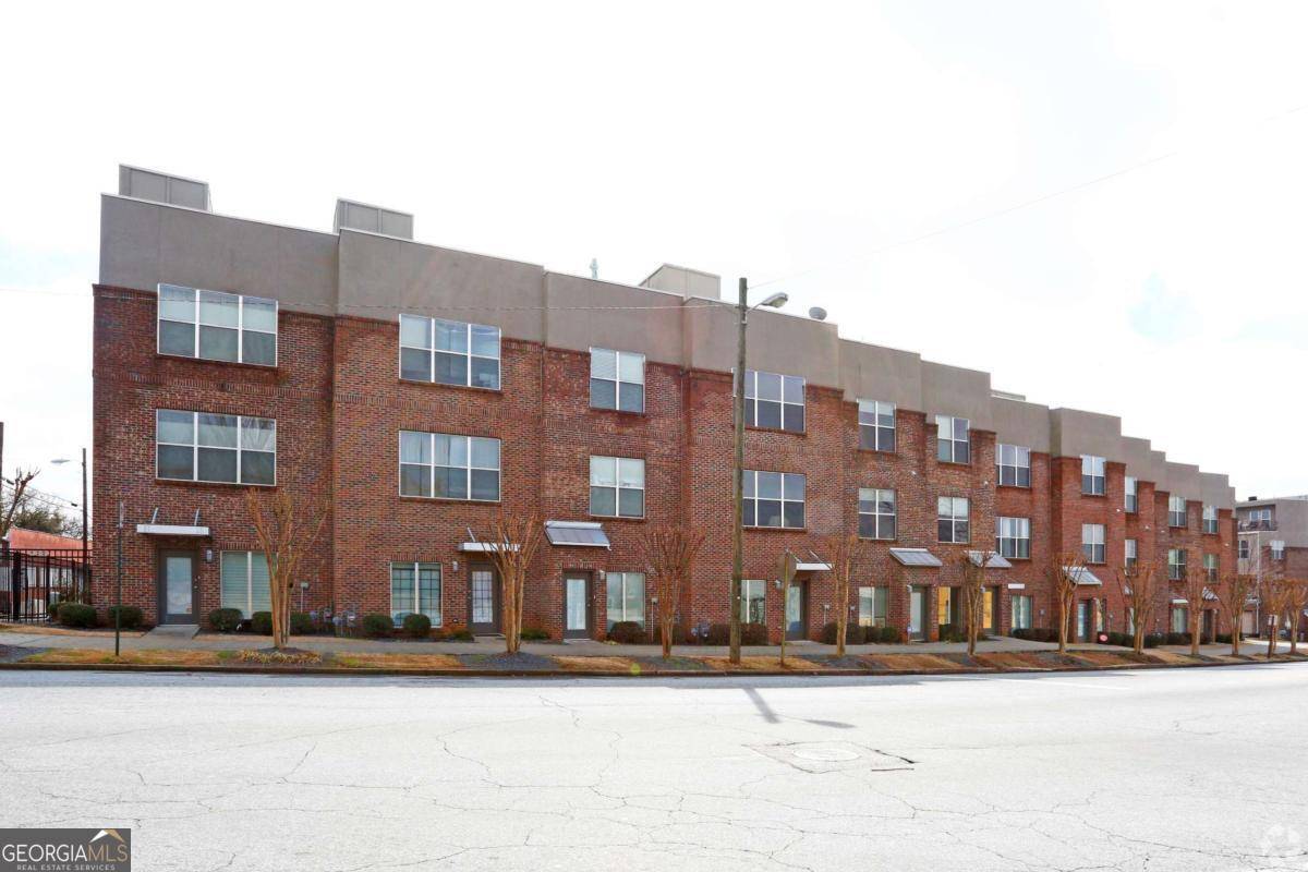 Atlanta, GA 30313,238 WALKER ST SW #8
