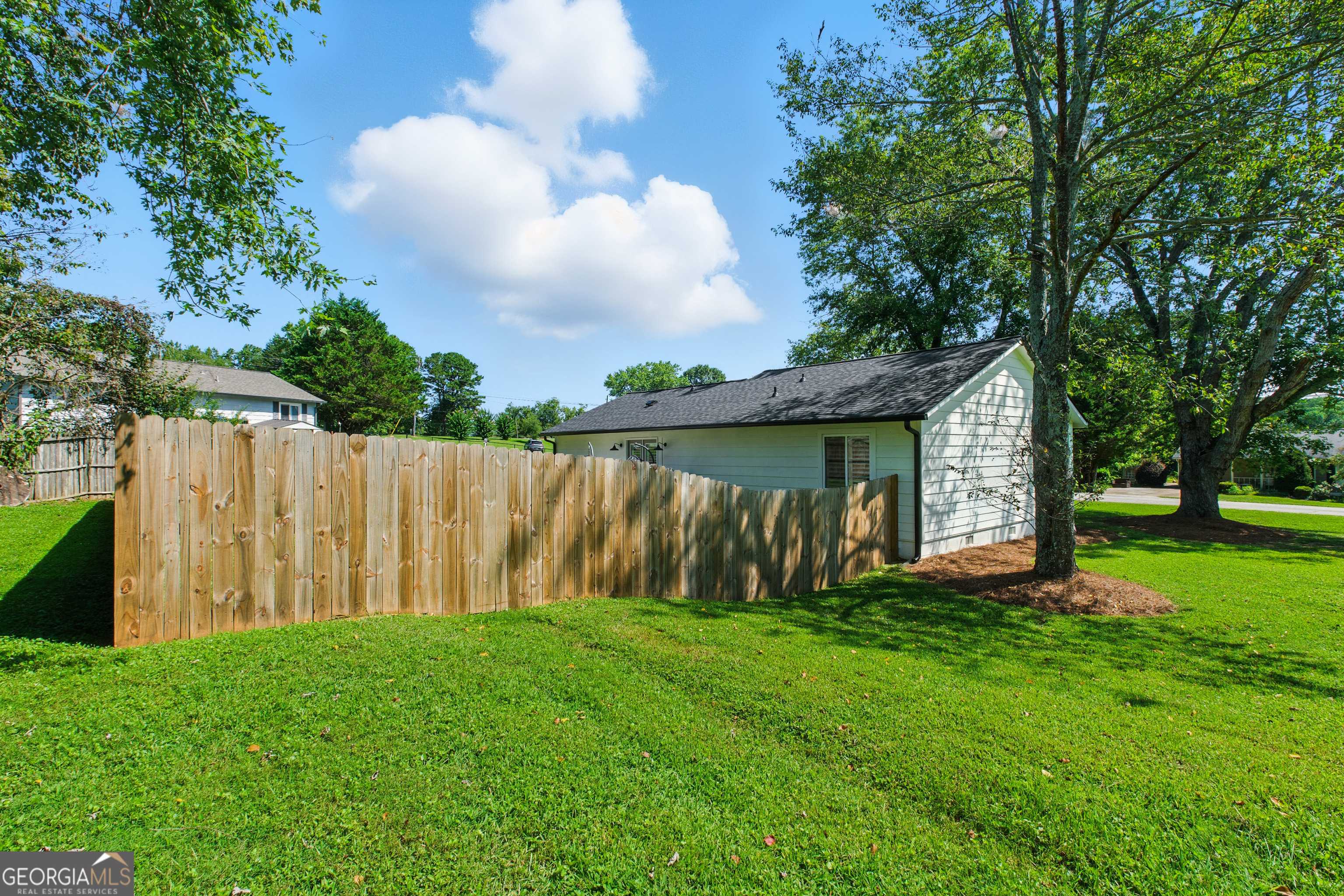 Clermont, GA 30527,5649 Bradley LN