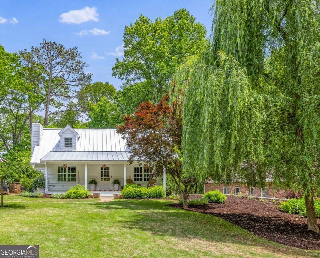 Flowery Branch, GA 30542,6135 White Oak DR