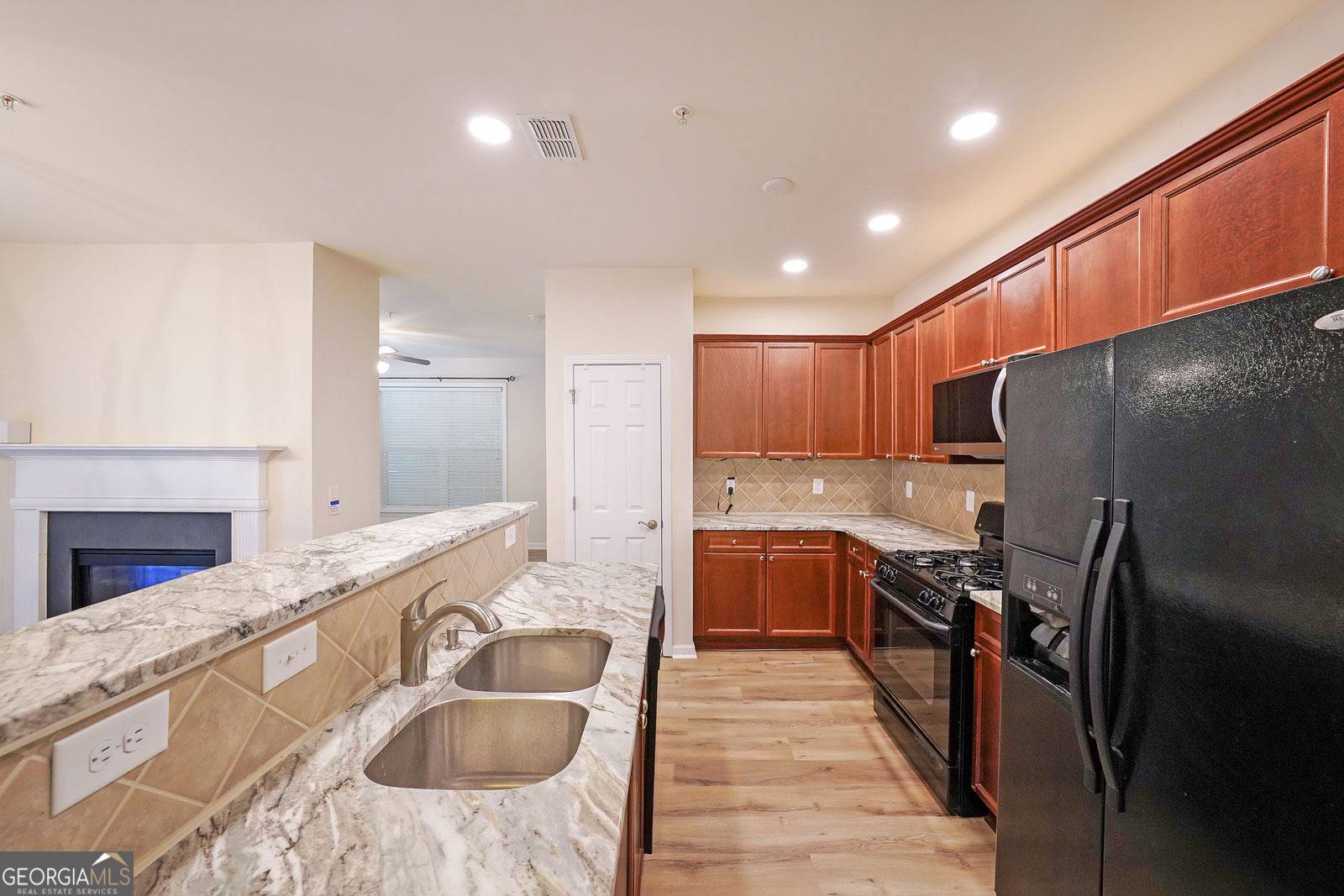 Atlanta, GA 30339,3150 WOODWALK DR SE #3112