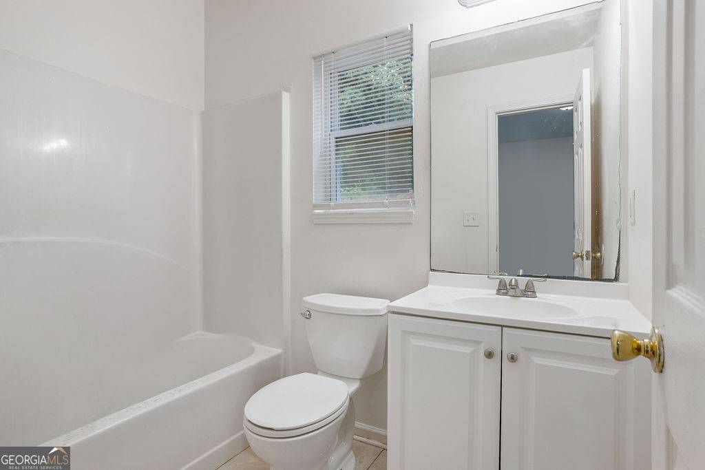 Atlanta, GA 30318,2145 Hollywood DR NW ## 3 C