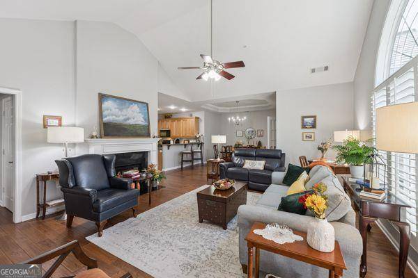 Woodstock, GA 30188,226 HAMES #225