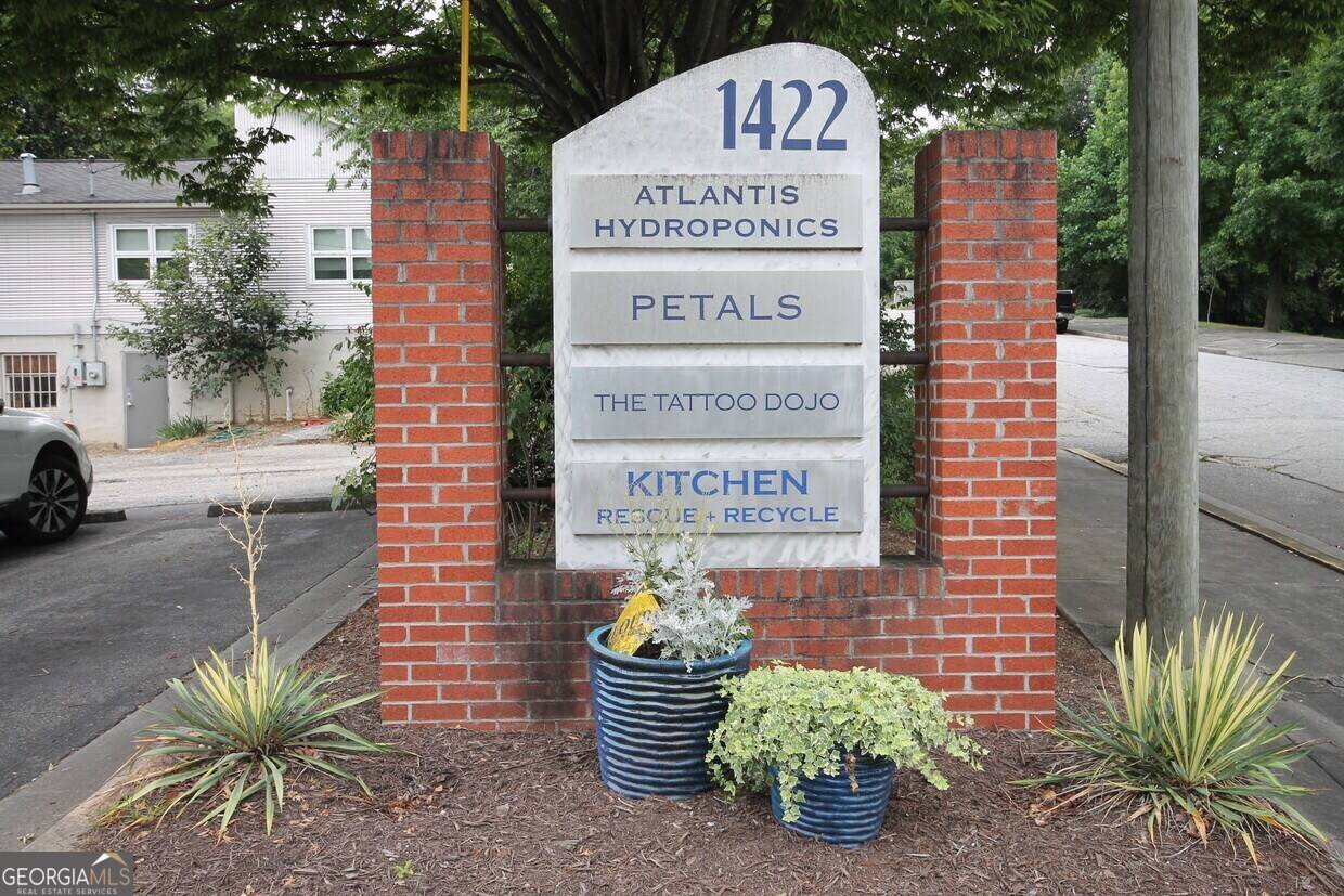 Atlanta, GA 30318,1422 Woodmont LN NW #STE 3