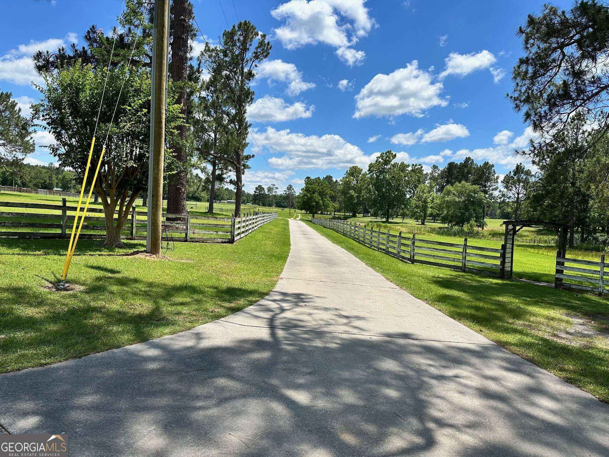 Adrian, GA 31002,87 Georgia AVE