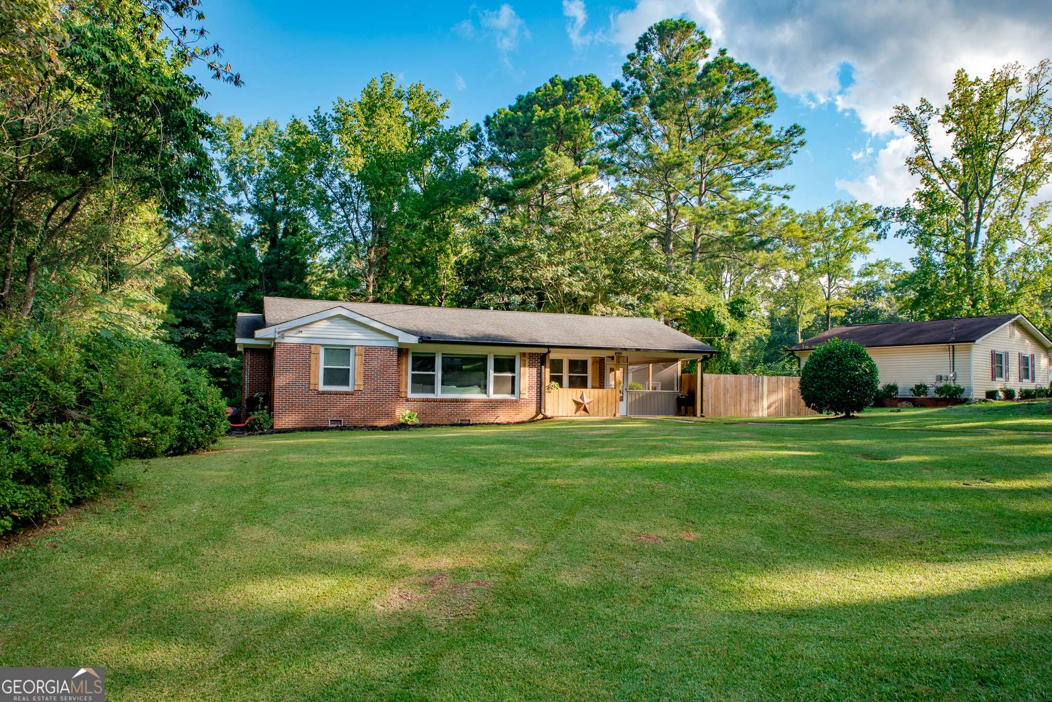 West Point, GA 31833,106 Sunset DR