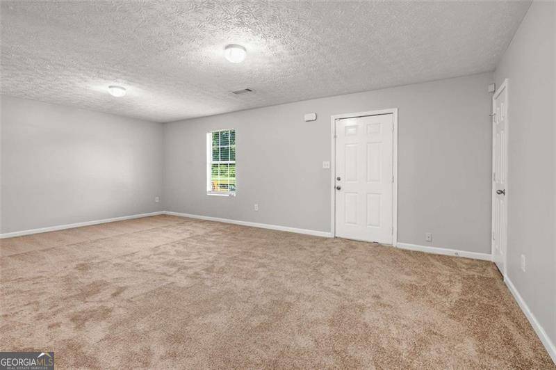 Griffin, GA 30223,588 Elles WAY