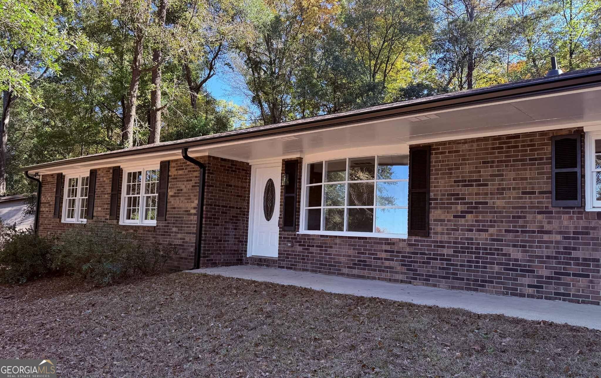 Warner Robins, GA 31093,126 Waterfront WAY