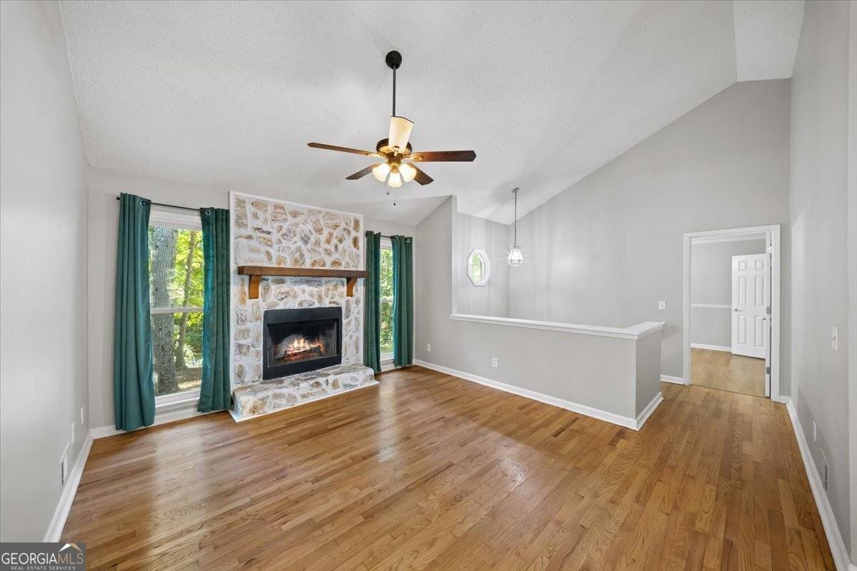 Auburn, GA 30011,1528 Oakleaf DR