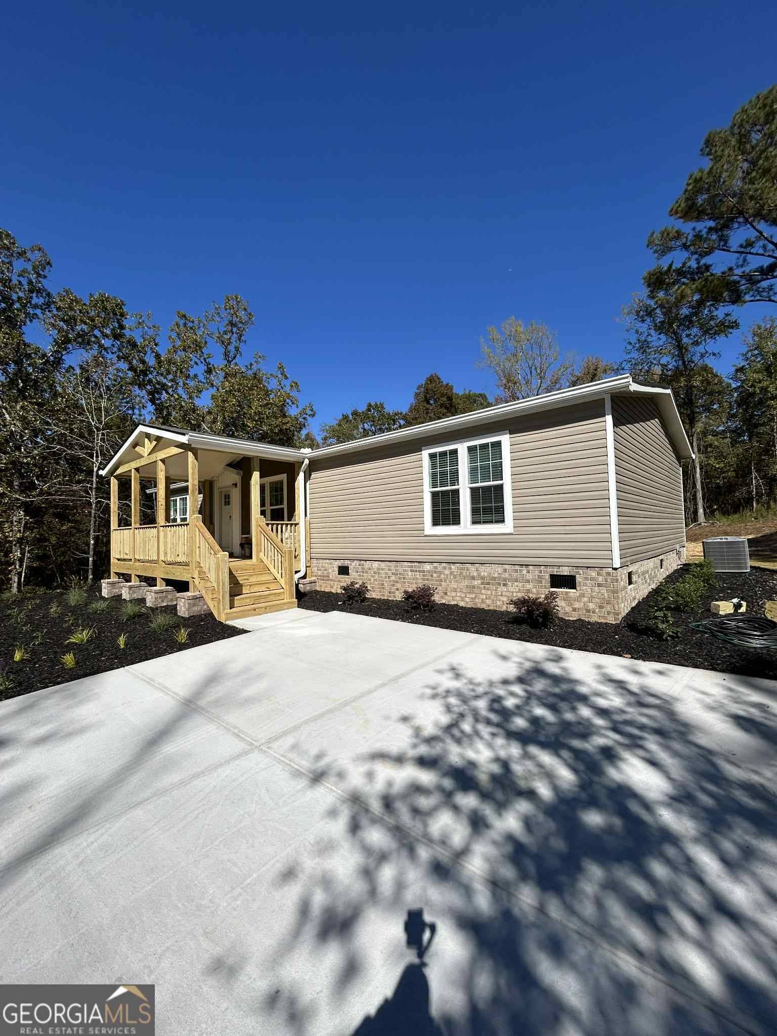 Eatonton, GA 31024,126 BLUEGILL RD