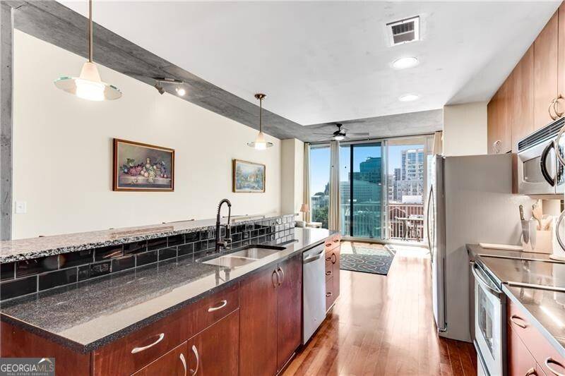 Atlanta, GA 30308,860 Peachtree ST NE #804