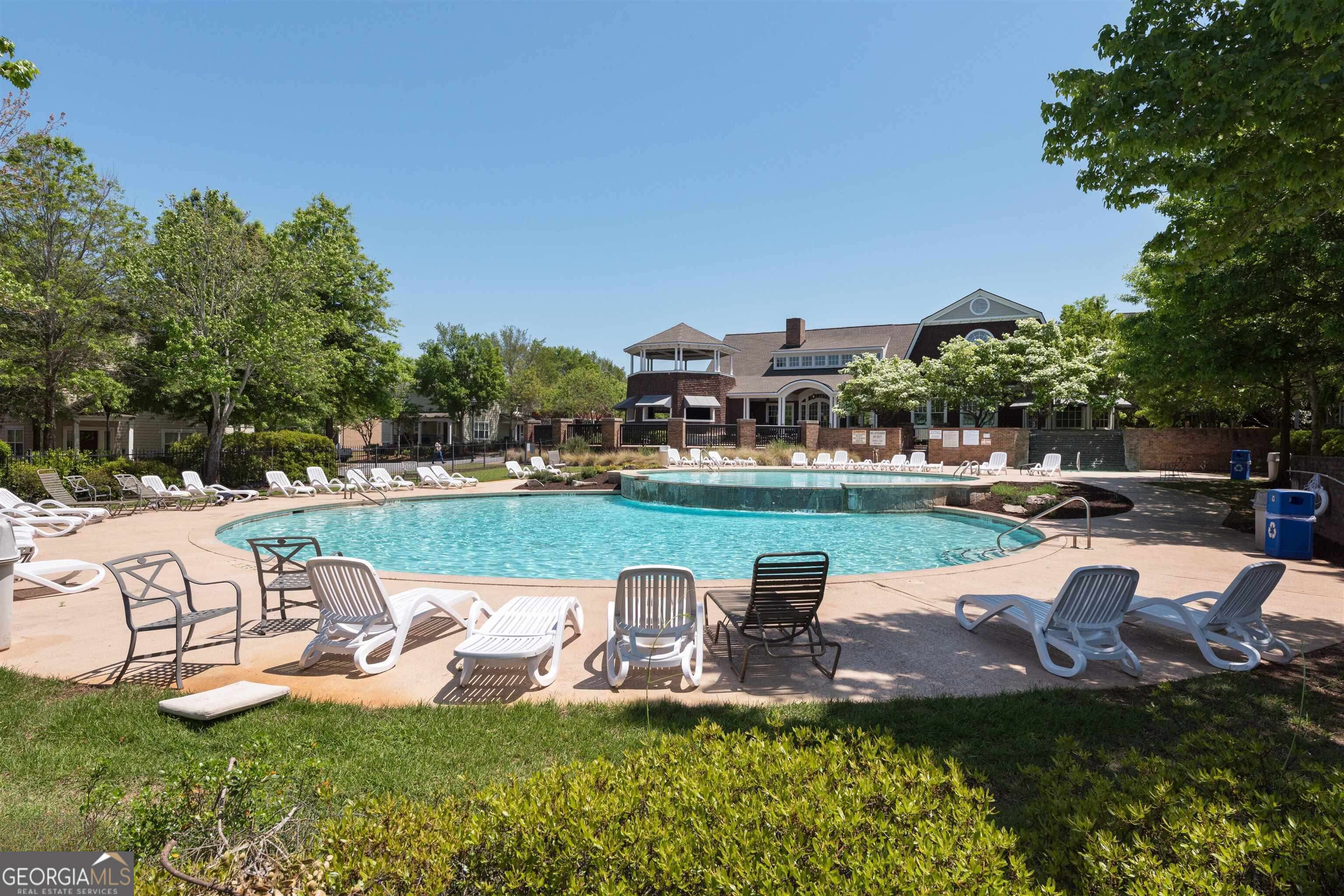 Athens, GA 30605,1035 Barnett Shoals RD #621